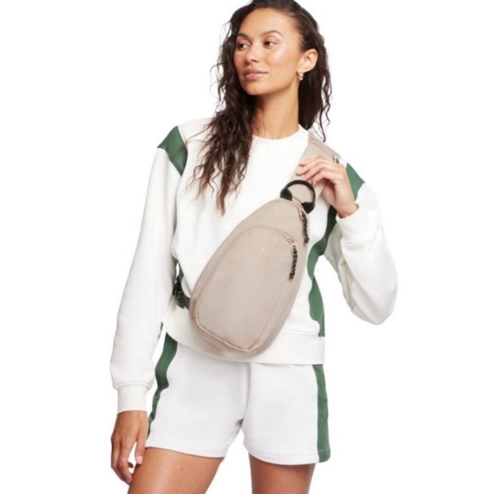 PUMA Myriad Sling Bag